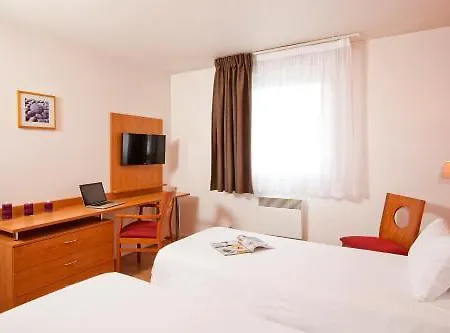 Apartmanhotel Sejours & Affaires De L'yser 2*